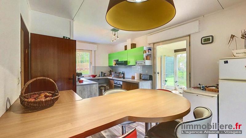 Maison - 230 m² - 11 pièces