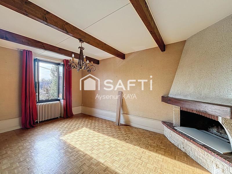 Maison - 250 m² - 12 pièces