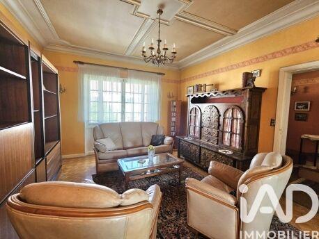 Maison - 195 m² - 7 pièces