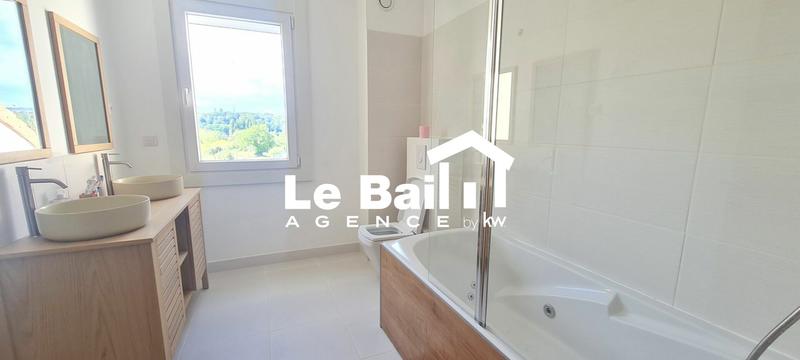 Maison - 152 m² - 6 pièces