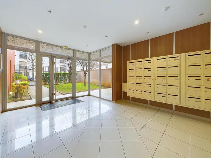 Studio - 28 m² - 1 pièce