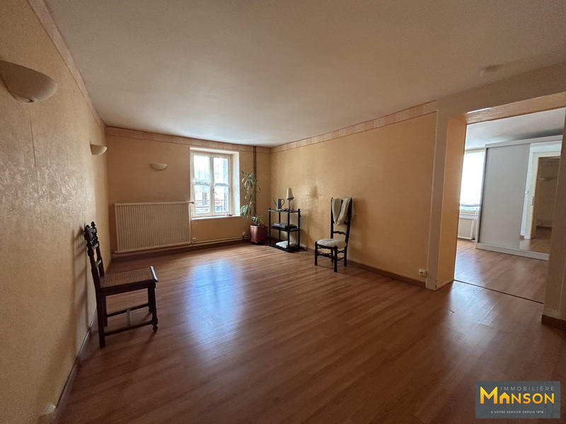 Appartement - 176 m² - 6 pièces
