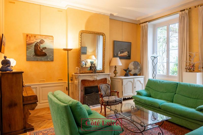 Maison ancienne - 261 m² - 11 pièces