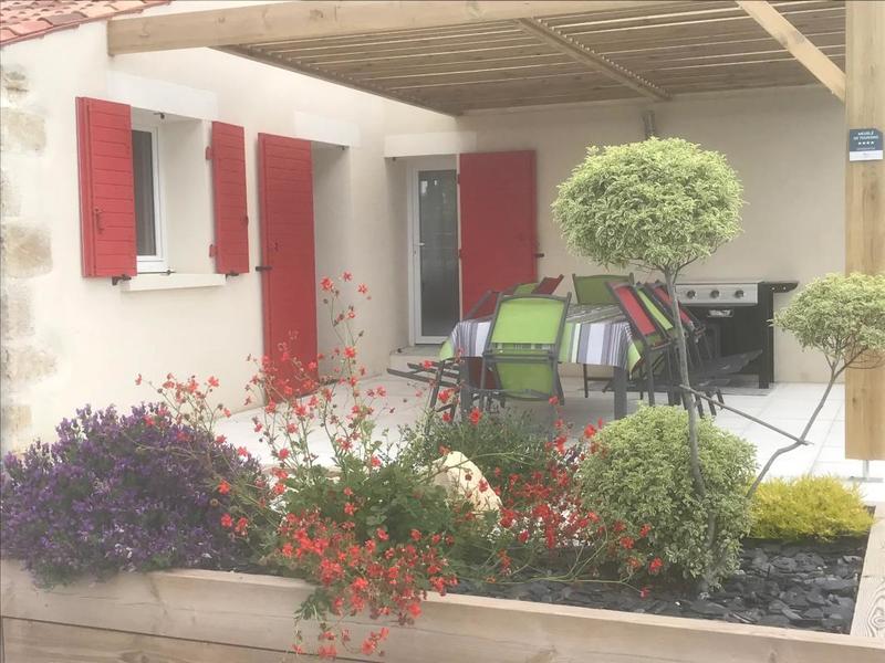 Propriété - 225 m² - 8 pièces