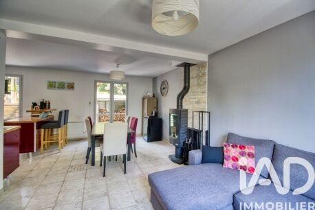 Maison - 77 m² - 5 pièces