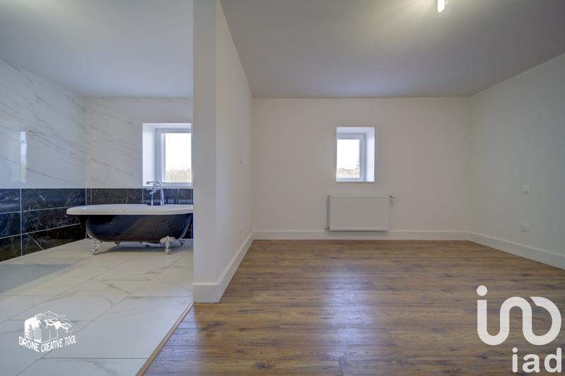 Maison - 306 m² - 13 pièces