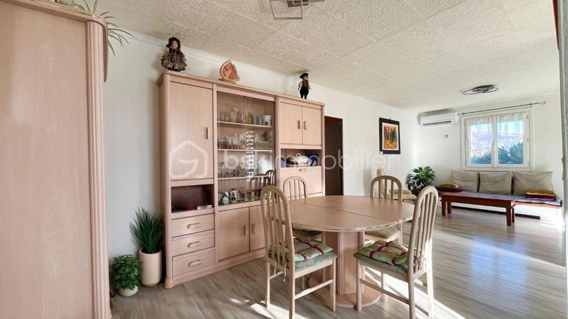 Villa - 90 m² - 4 pièces