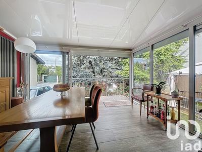 Maison - 147 m² - 6 pièces