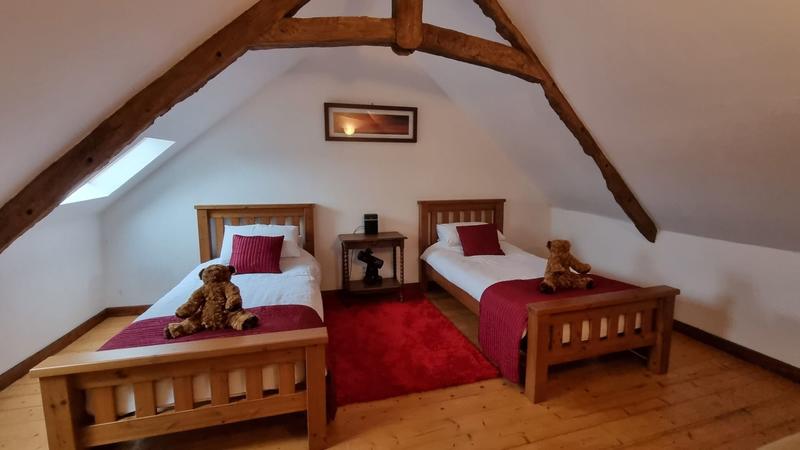 Maison - 187 m² - 11 pièces