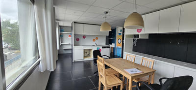 Bureau - 70 m²