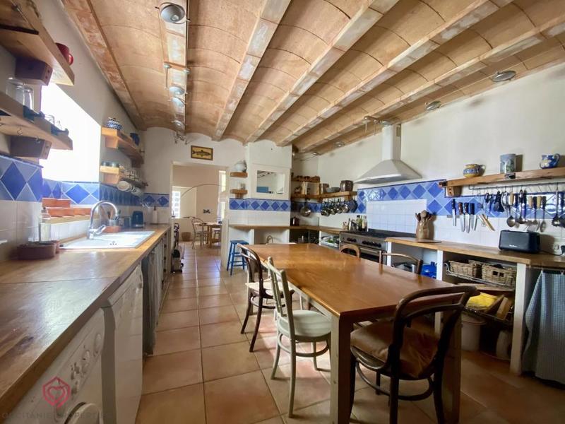 Maison de village - 230 m² - 8 pièces