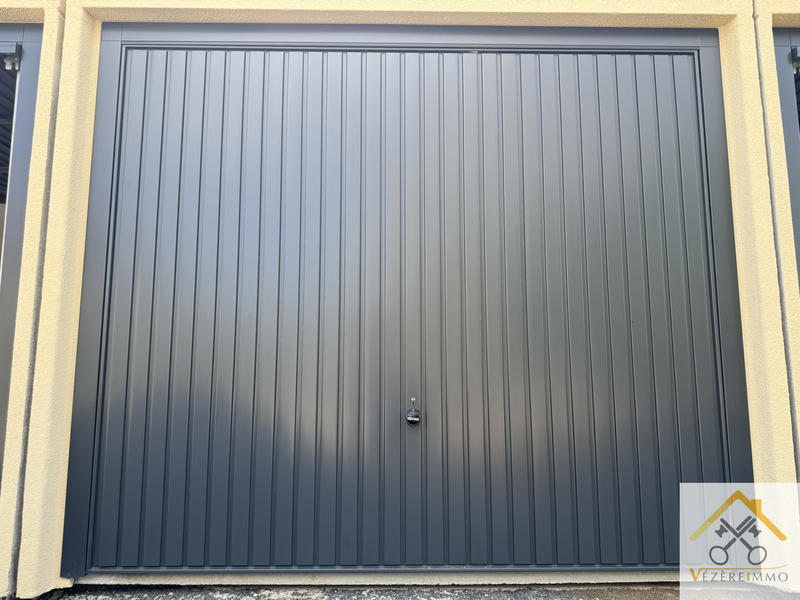 Parking / Garage - 15 m²