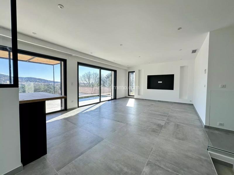 Maison - 148 m² - 5 pièces