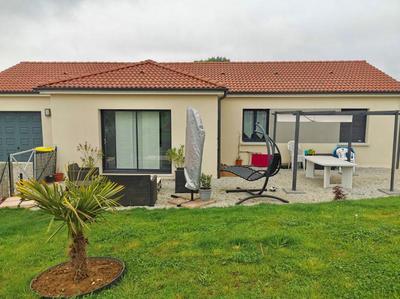 Maison - 99 m² - 4 pièces