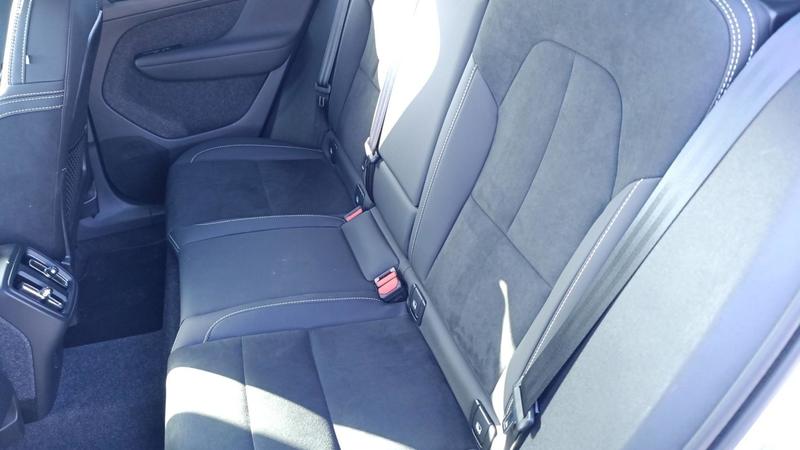 Volvo Xc40 2.0 B4 197 Dct7 Plus - Automatique