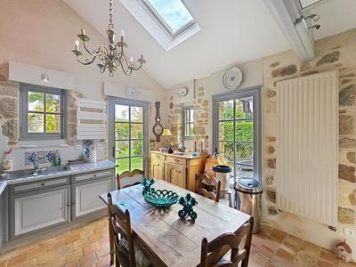 Maison - 167 m² - 7 pièces