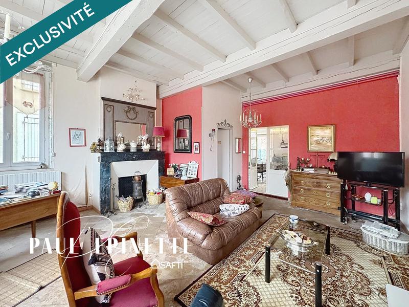 Maison - 298 m² - 8 pièces