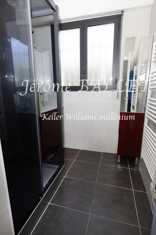 Maison - 180 m² - 6 pièces