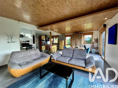 Maison - 121 m² - 4 pièces