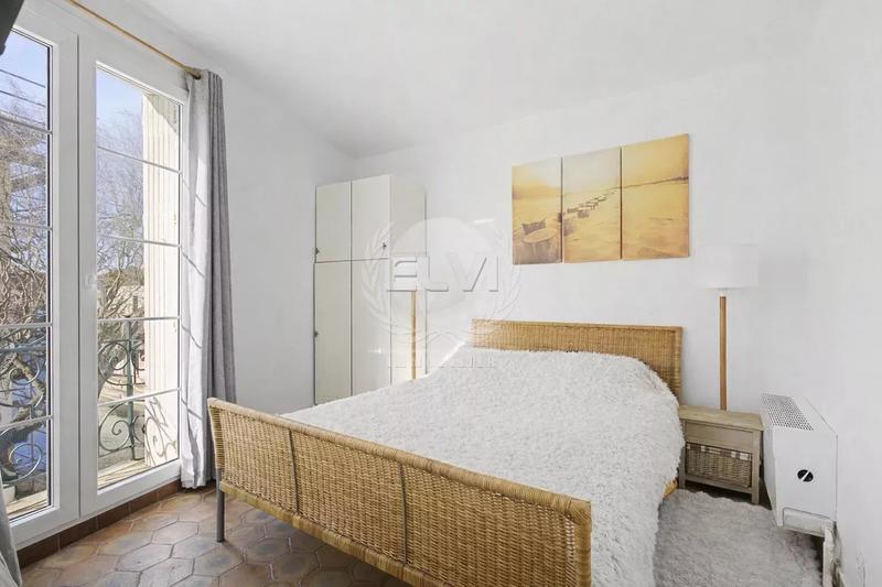 Appartement - 87 m² - 6 pièces