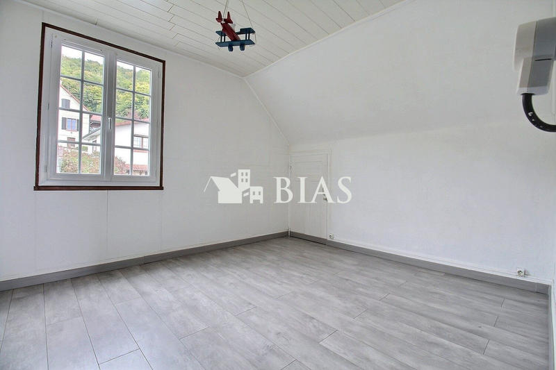 Maison - 123 m² - 7 pièces