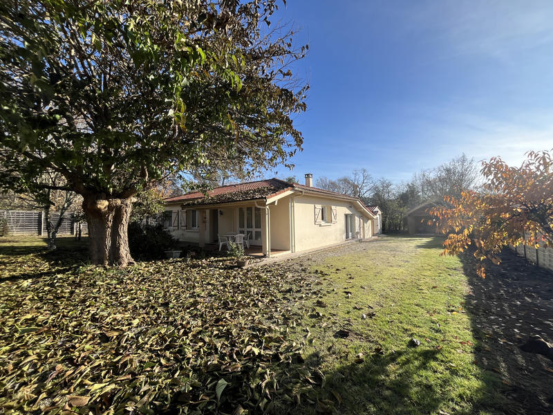 Maison - 96 m² - 4 pièces