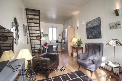 Immeuble - 43 m² - 4 pièces