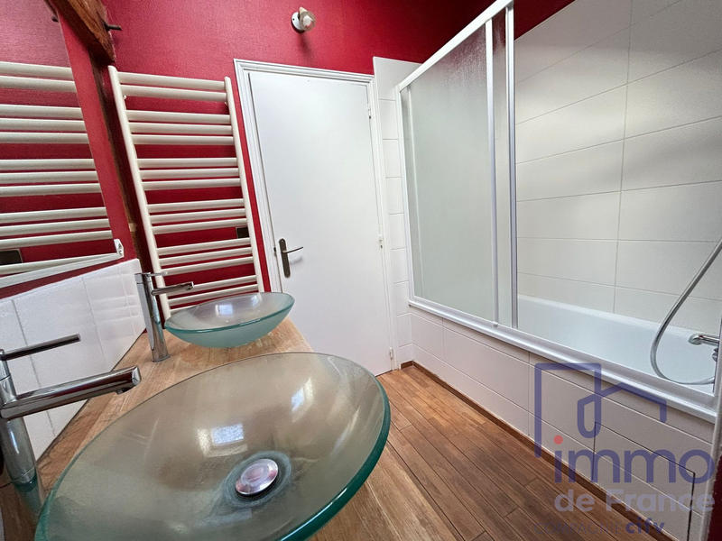 Villa - 300 m² - 9 pièces