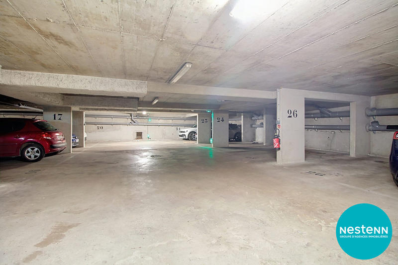 Parking / Garage - 12 m²