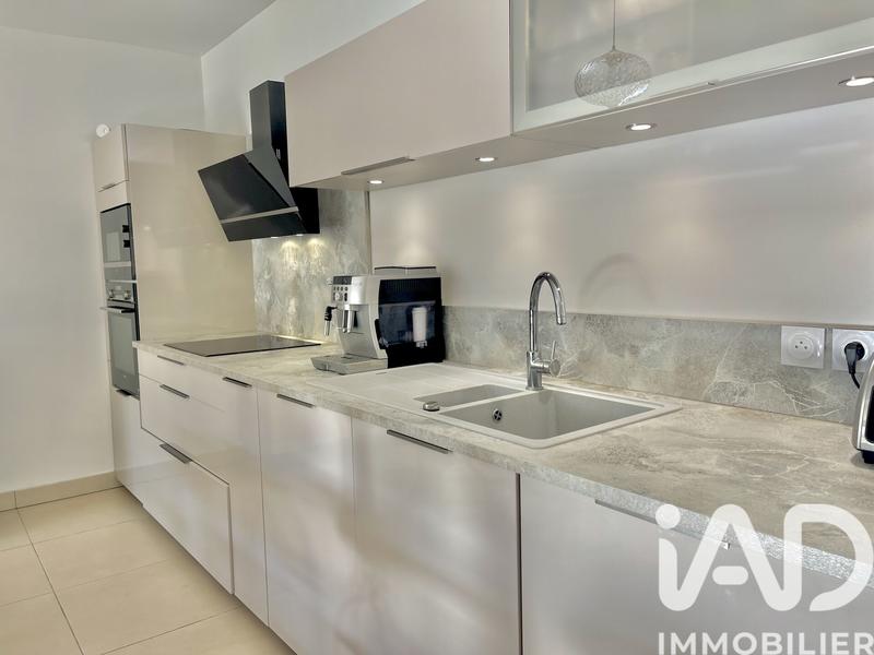 Appartement - 70 m² - 3 pièces