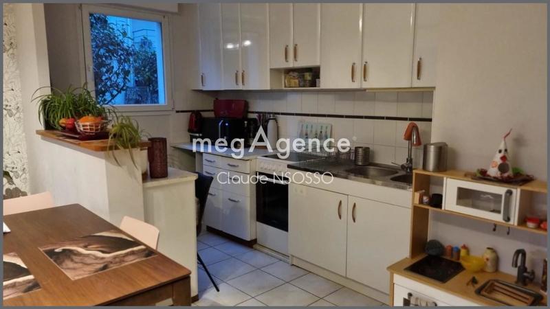 Appartement - 60 m² - 3 pièces