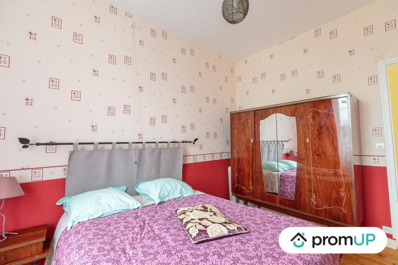 Maison - 185 m² - 7 pièces