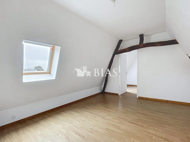 Maison - 77 m² - 4 pièces