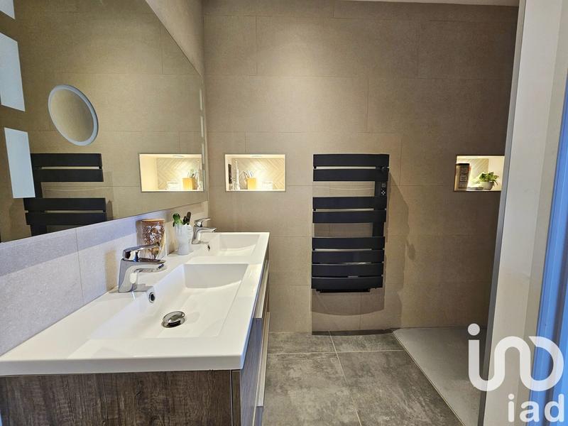 Maison - 120 m² - 4 pièces