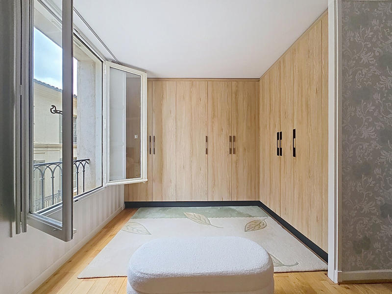 Appartement - 168 m² - 5 pièces