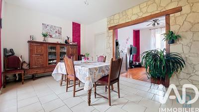 Maison - 89 m² - 5 pièces
