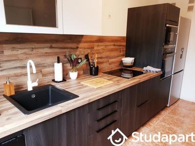 Chambre - 13 m² - 1 pièce