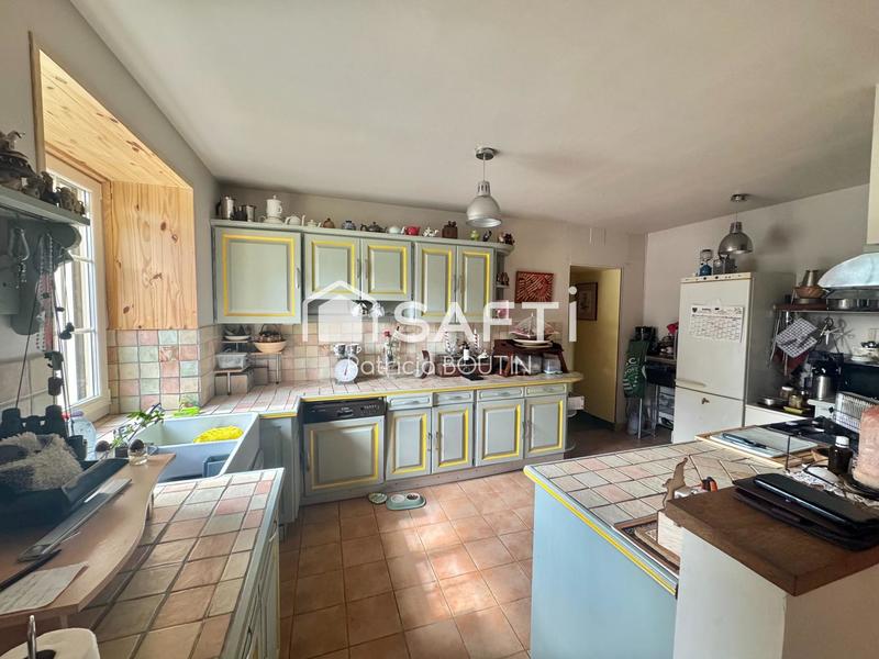 Maison - 92 m² - 6 pièces