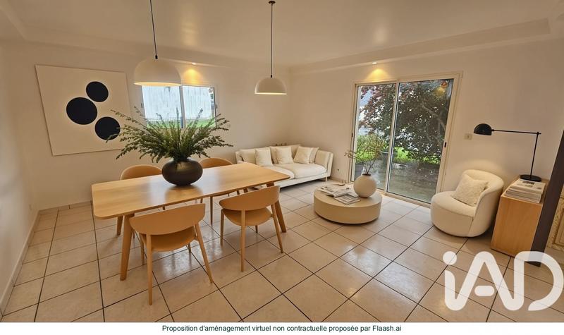 Maison - 90 m² - 5 pièces