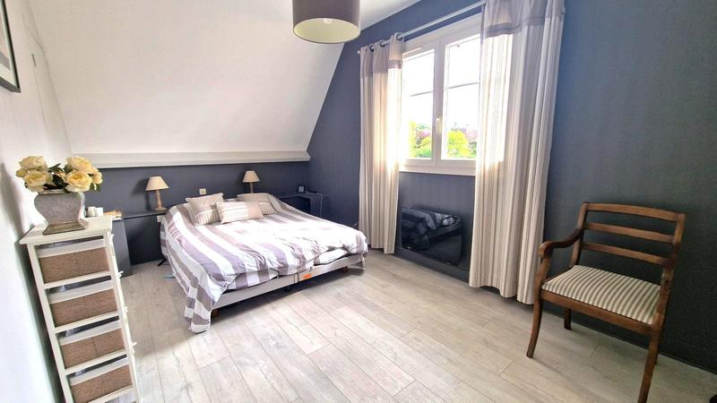 Maison - 90 m² - 5 pièces