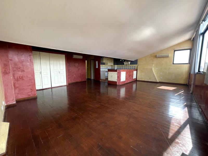 Appartement - 104 m² - 4 pièces