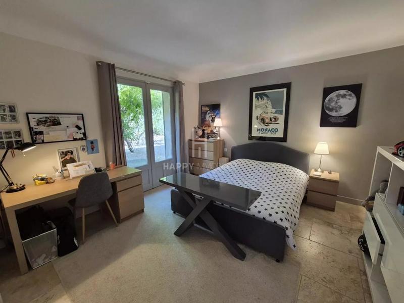 Maison - 195 m² - 6 pièces