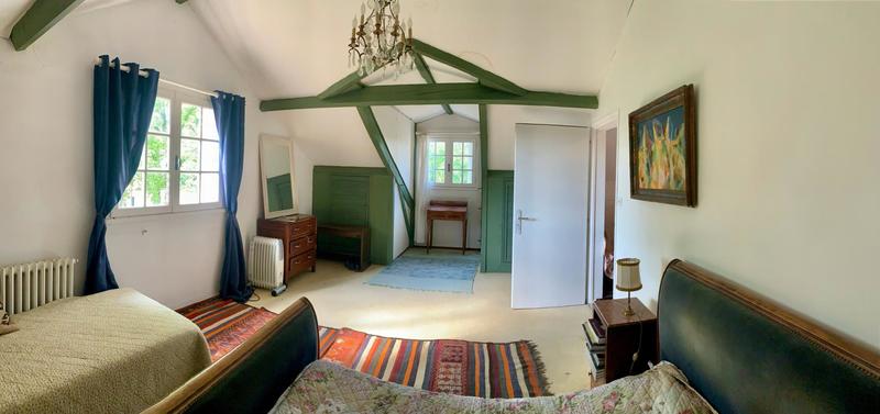 Maison - 347 m² - 13 pièces