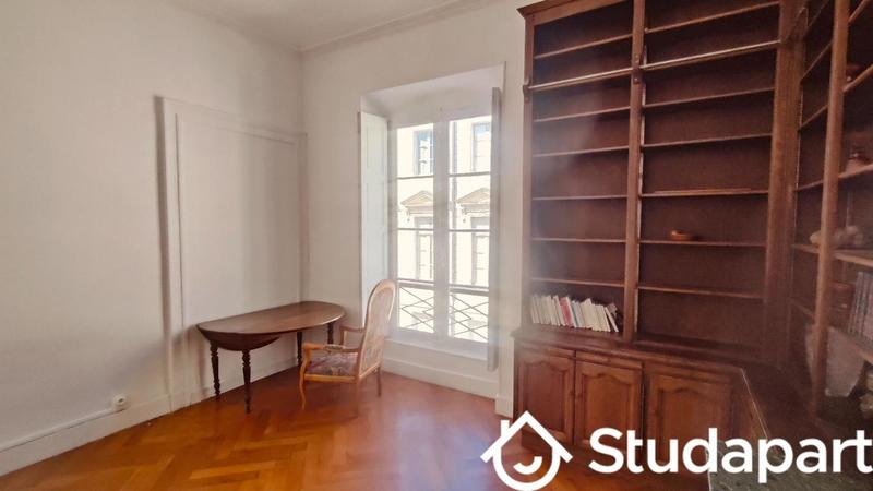 Chambre - 20 m² - 1 pièce