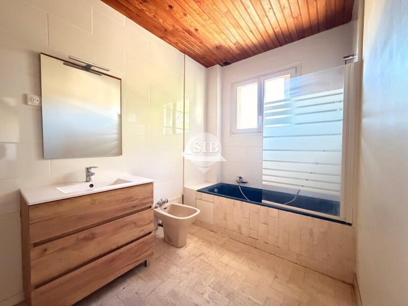 Appartement - 96 m² - 4 pièces