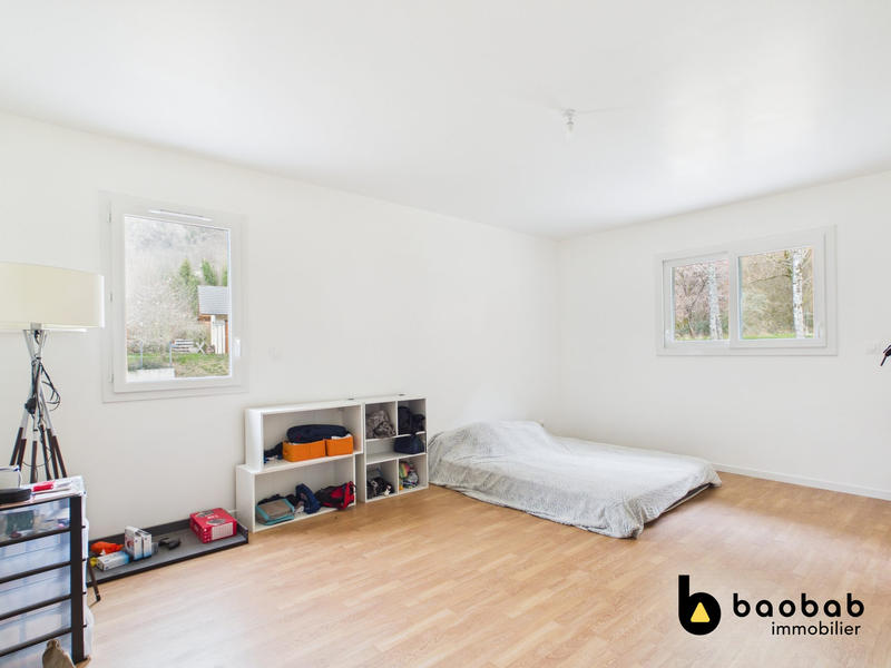 Maison - 97 m² - 3 pièces