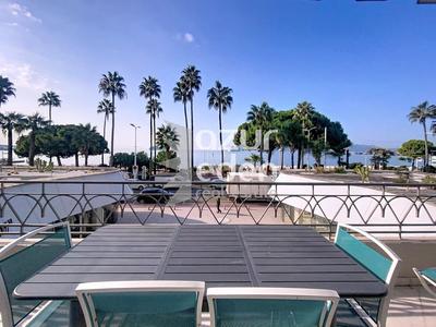 Appartement - 93 m² - 3 pièces