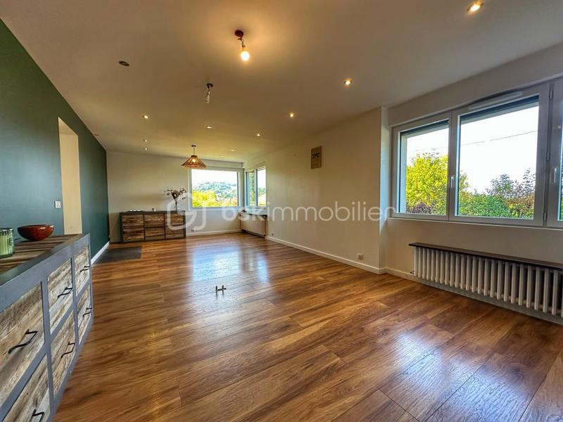 Propriété - 220 m² - 6 pièces