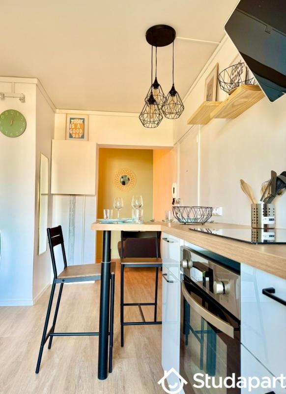 Chambre - 12 m² - 1 pièce