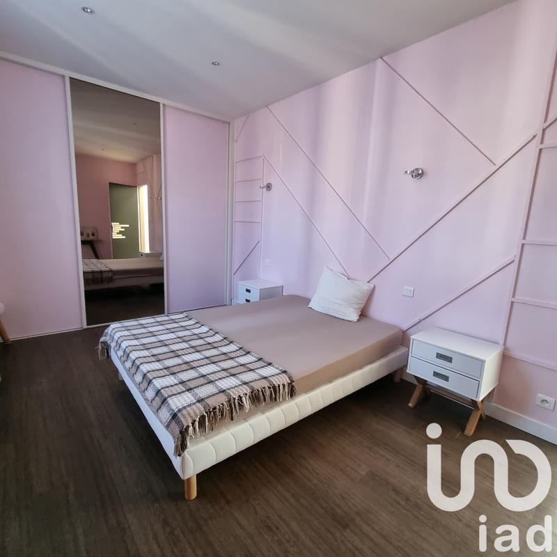 Maison - 218 m² - 9 pièces